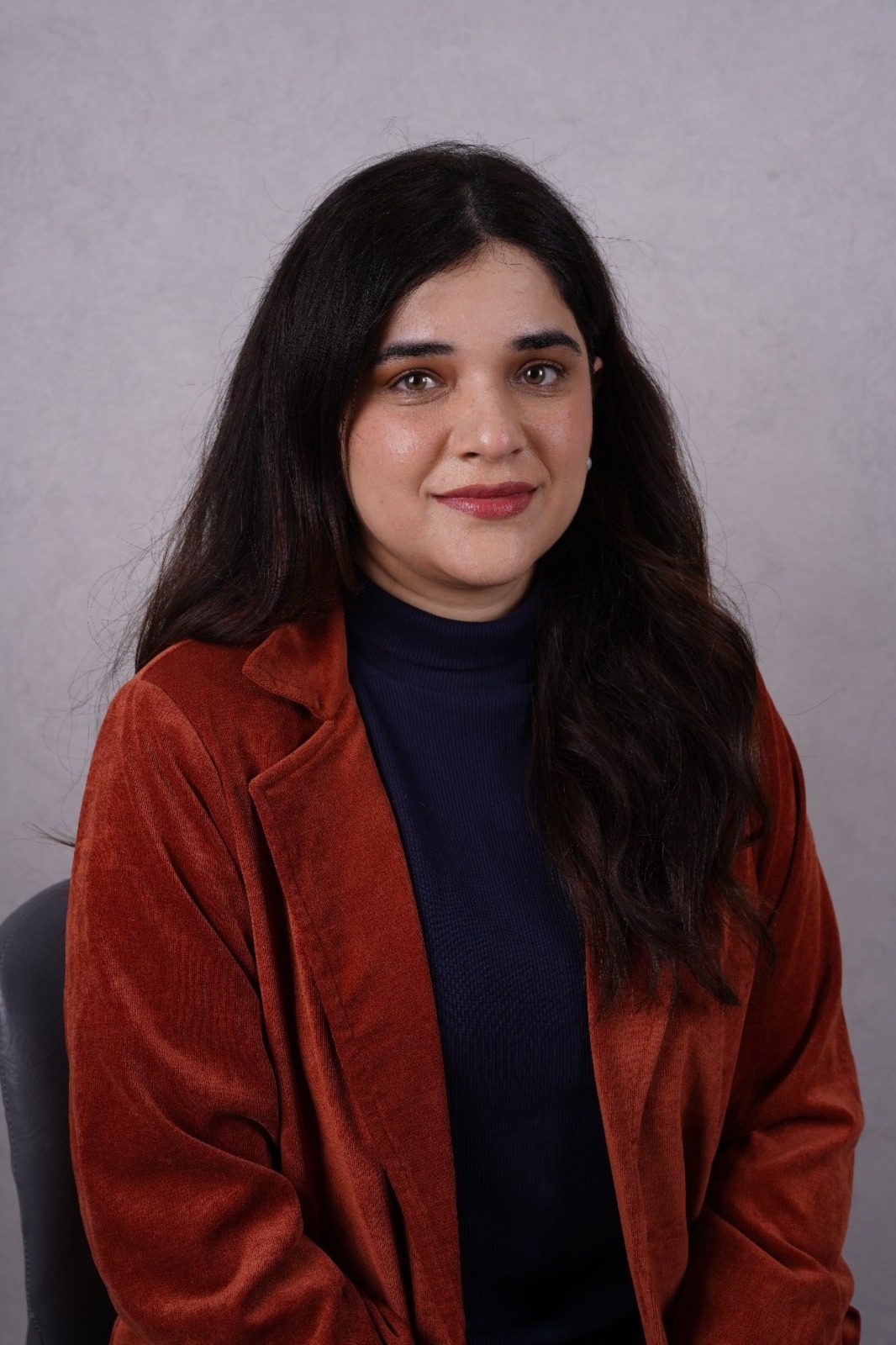 Sarah, 37